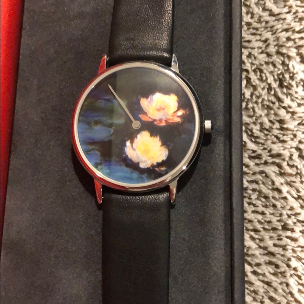 NEW Monet watch